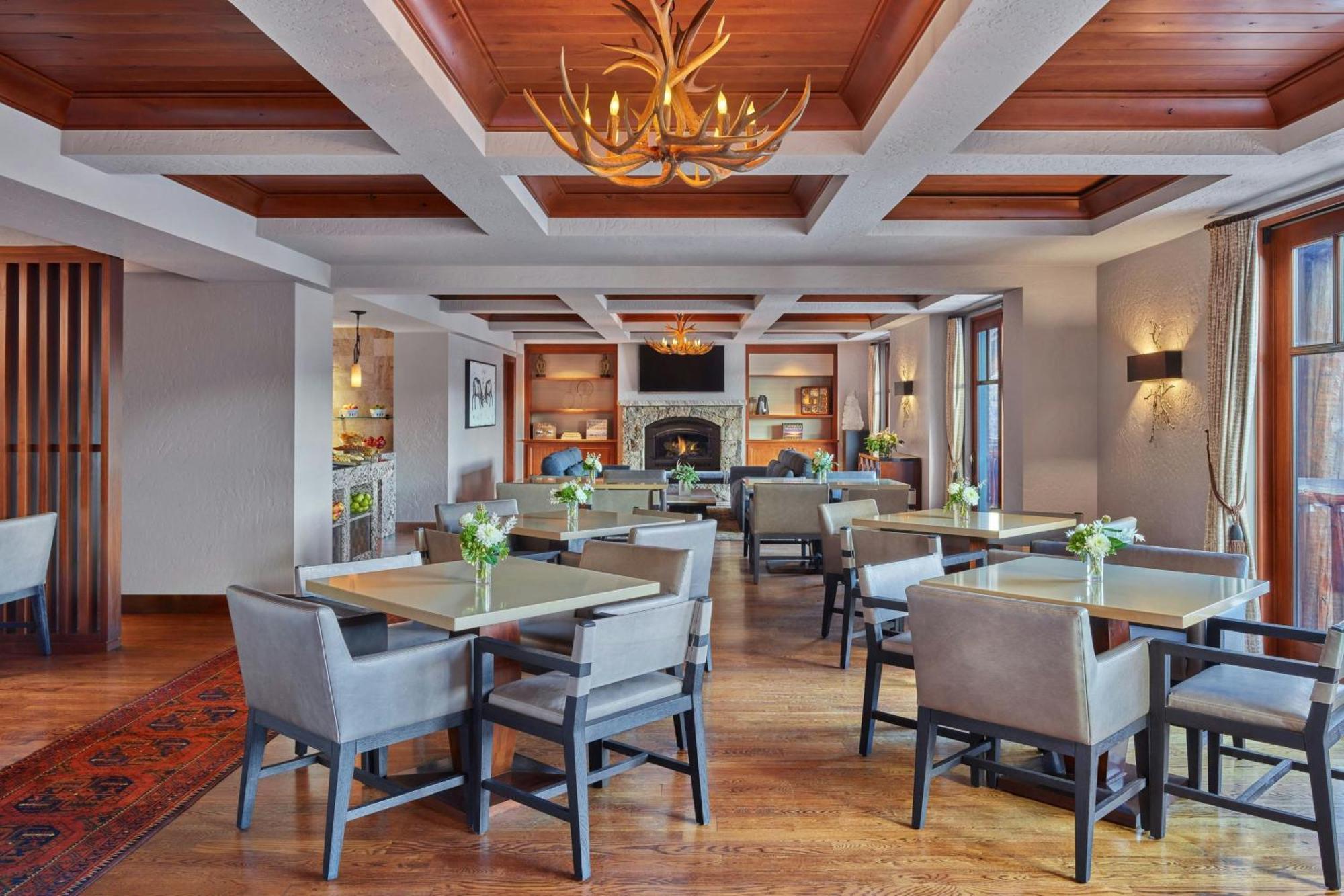 The Ritz-Carlton, Bachelor Gulch Hotel Бийвър Крийк Екстериор снимка